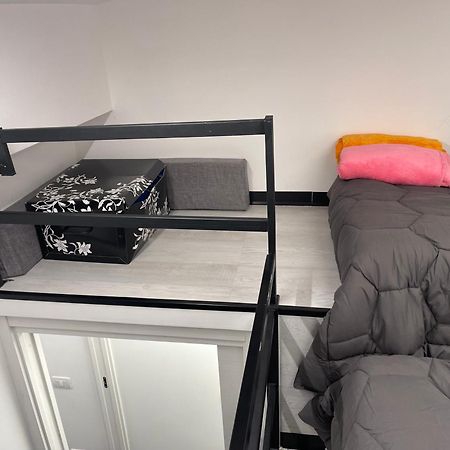 Отель Lux House Naples Airport Экстерьер фото