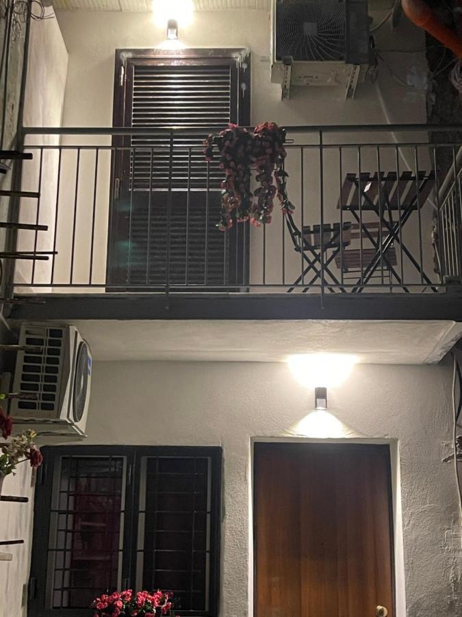 Отель Lux House Naples Airport Экстерьер фото