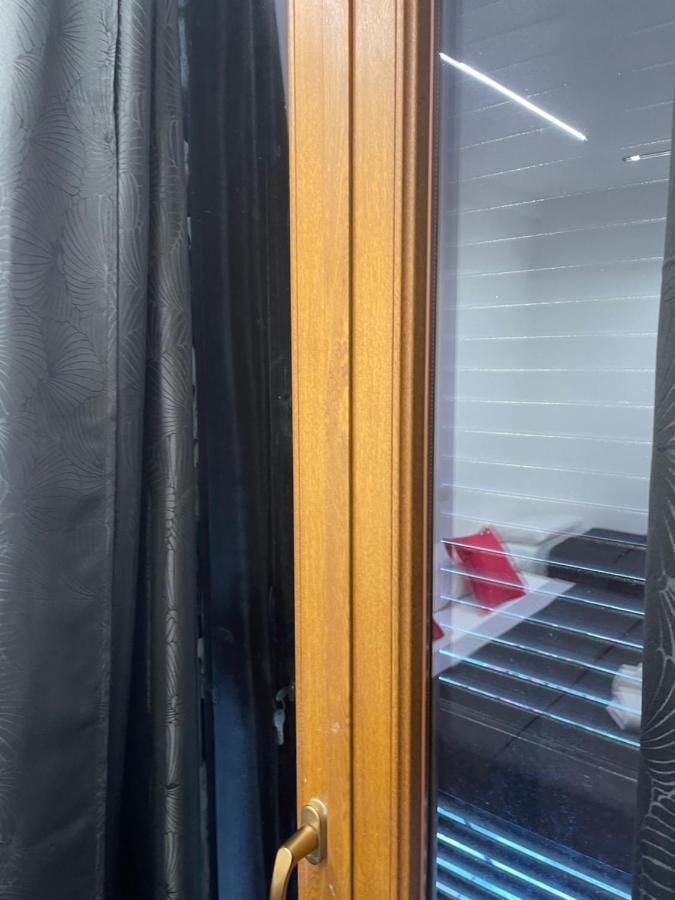 Отель Lux House Naples Airport Экстерьер фото