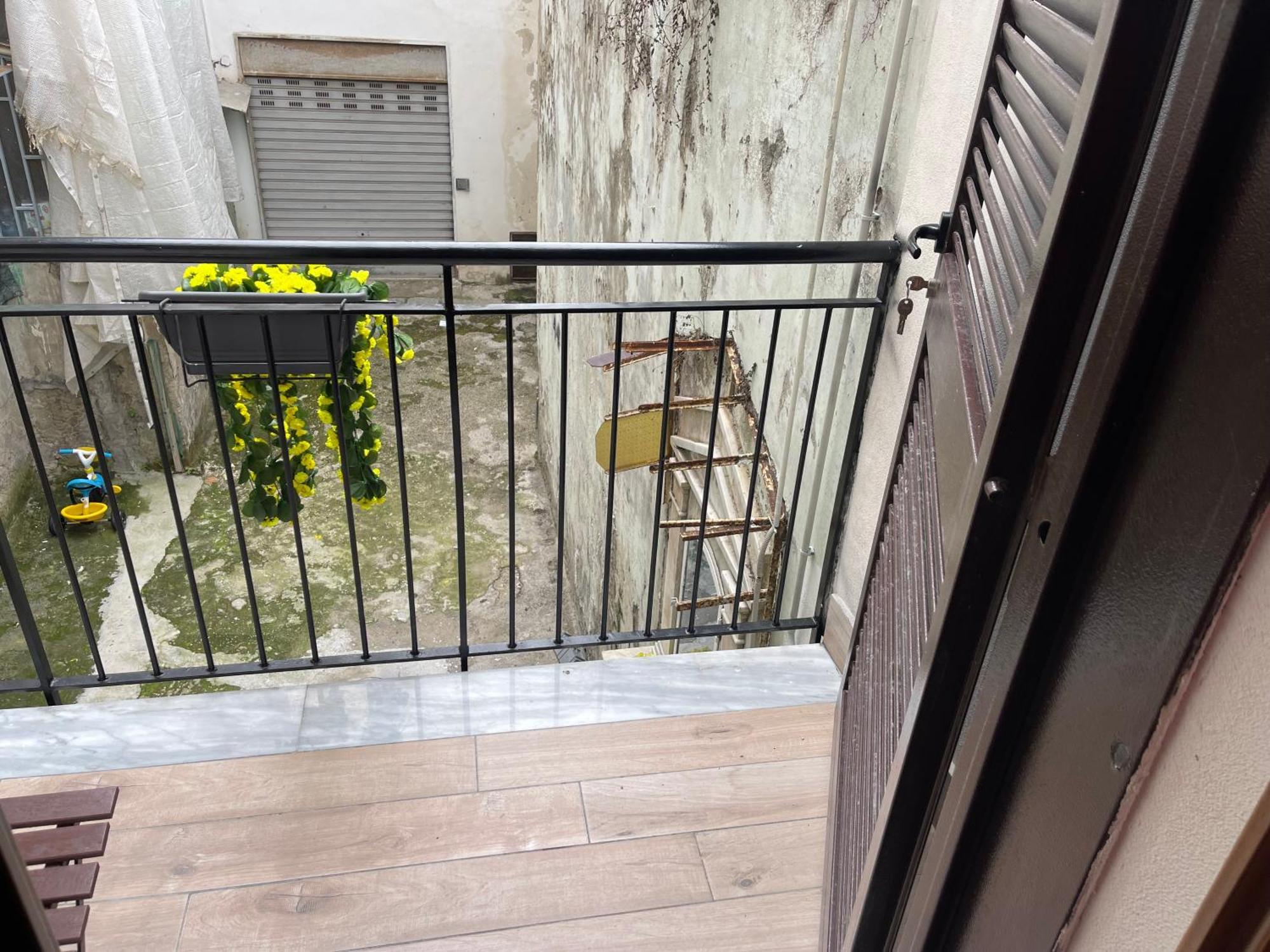 Отель Lux House Naples Airport Экстерьер фото
